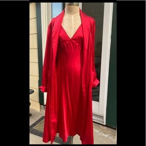 Ralph Lauren 100%silk Shawl Collar wrap robe and Bias cut gown Set. NWOT